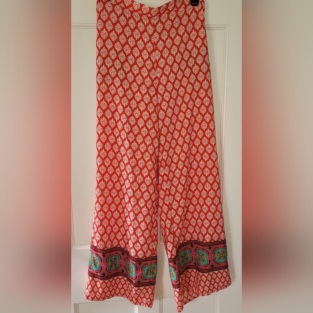 Mixed Print Wide Leg Pants. Size Medium